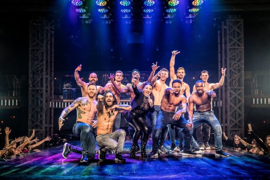 Las Vegas: Magic Mike Live Ticket - Arriving early for cocktails and atmosphere