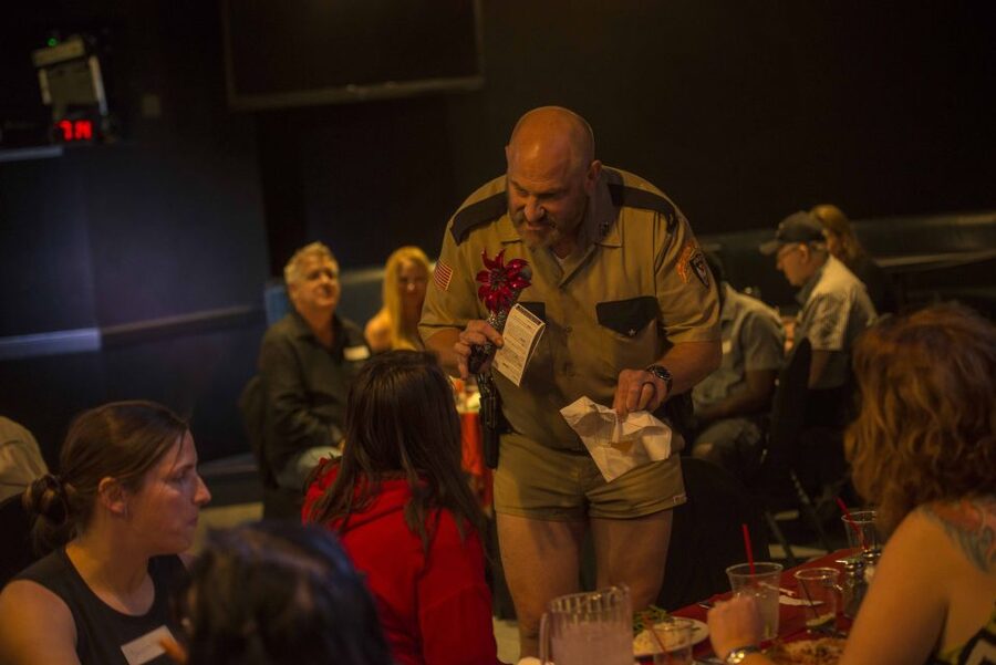 Las Vegas: Marriage Can Be Murder Dinner Show - How the audience becomes part of the case
