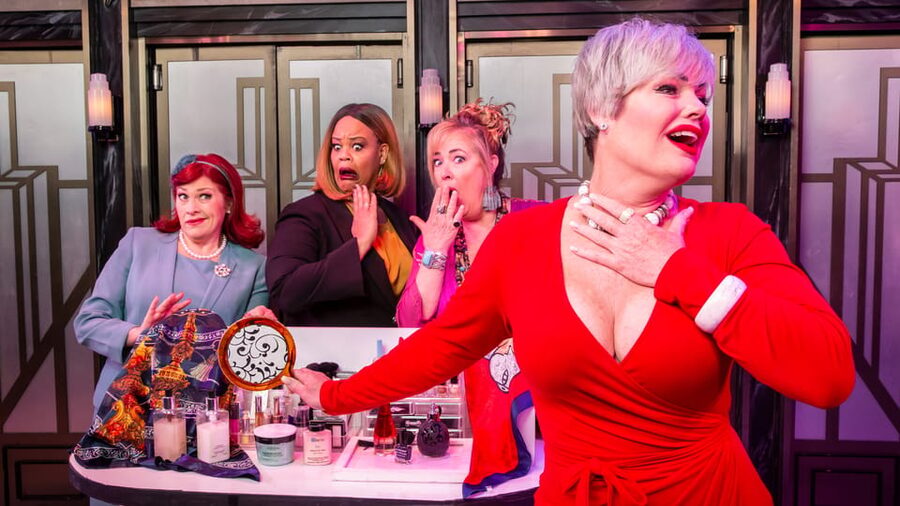Las Vegas: Menopause the Musical at Harrah's Hotel & Casino - Finding Harrahs Cabaret