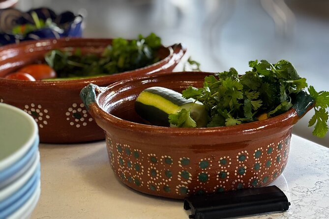 Las Vegas Mexican Salsa Cooking Experience with Celebrity Chef - Chef Luna makes the small format count