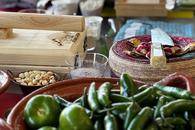 Las Vegas Mexican Salsa Cooking Experience with Celebrity Chef - A cooking class with a fiesta mood