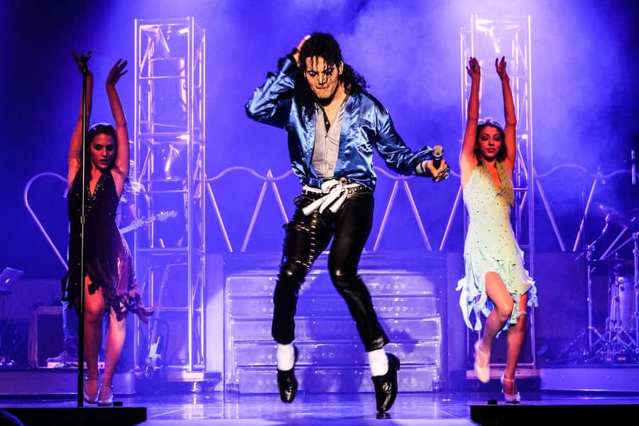 Las Vegas: MJ Live Show Tickets - The Jackson 5 section changes the rhythm