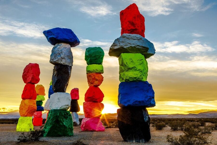 Las Vegas: Mojave Desert, 7 Magic Mountains, Vegas Sign Tour - Why this short desert outing works