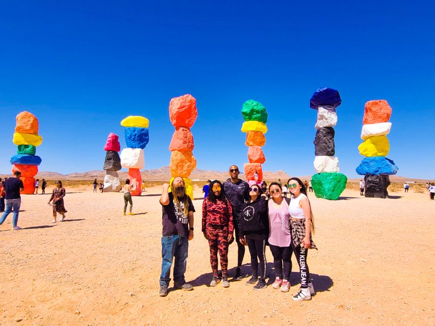 Las Vegas: Mojave Desert, 7 Magic Mountains, Vegas Sign Tour - The guides make the short format work