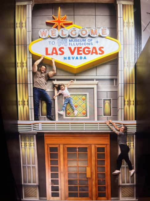 Las Vegas: Museum of Illusions Entry Ticket - Why the science matters