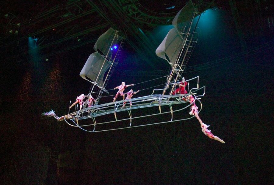 Las Vegas: “O” by Cirque du Soleil at Bellagio - Acrobats, swimmers, and performers without a safety net