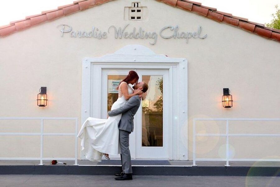 Las Vegas: Paradise Wedding Chapel Quickie Sign & Go Wedding - What happens during the 20-minute appointment