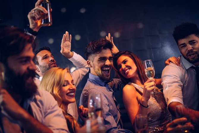 Las Vegas Party Bus Club Crawl - Tao Nightclub: one hour of Asian-inspired style