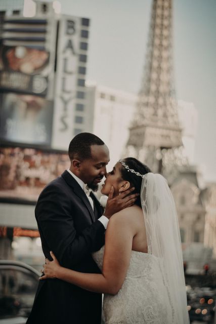Las Vegas: Personal Travel & Vacation Photographer - A photo session built around your Las Vegas plans