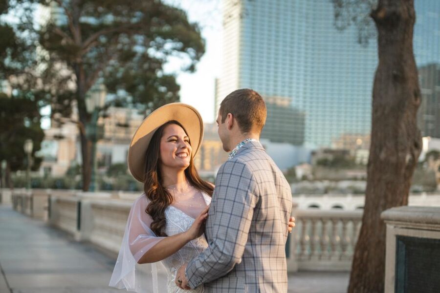 Las Vegas: Personal Travel & Vacation Photographer - What happens when you meet Kyria or another local photographer
