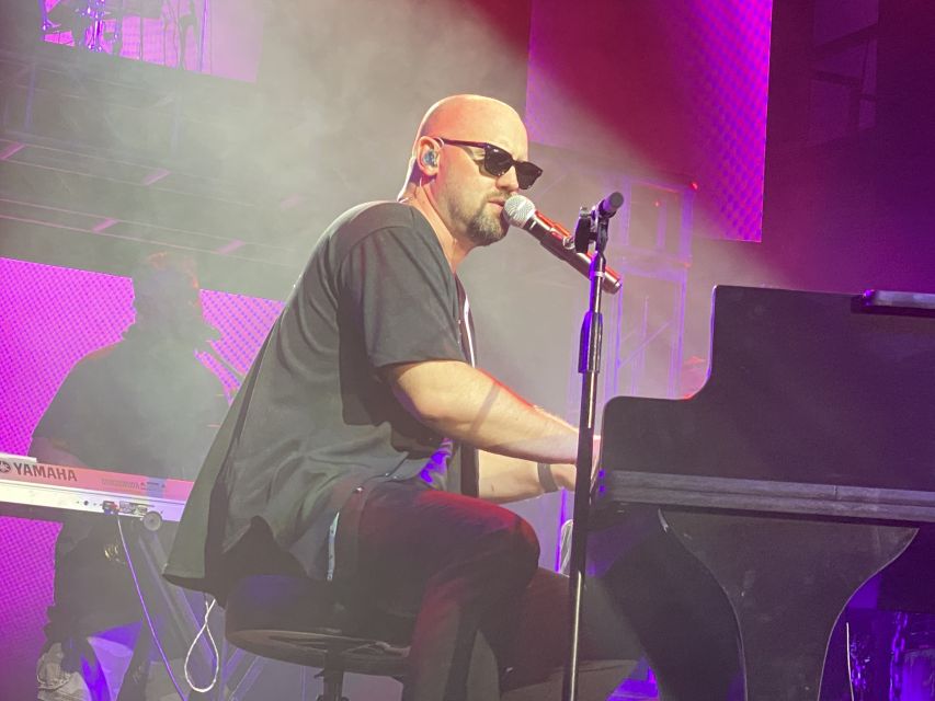 Las Vegas: Piano Man by Kyle Martin Live Show Tickets - The main strengths and limitations