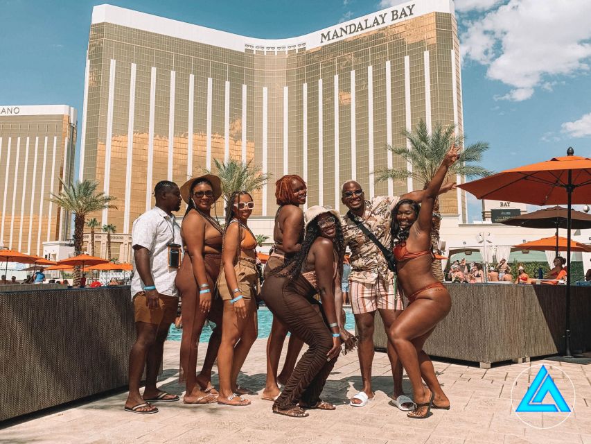 Las Vegas: Pool Crawl with Free Drinks on the Party Bus - The second Strip stop and its 80-minute window