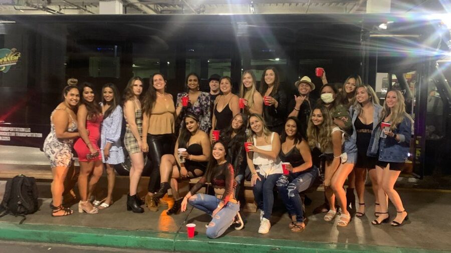 Las Vegas: Private Party Bus Tour Of Vegas Strip w Champagne - Building your one-hour Strip route