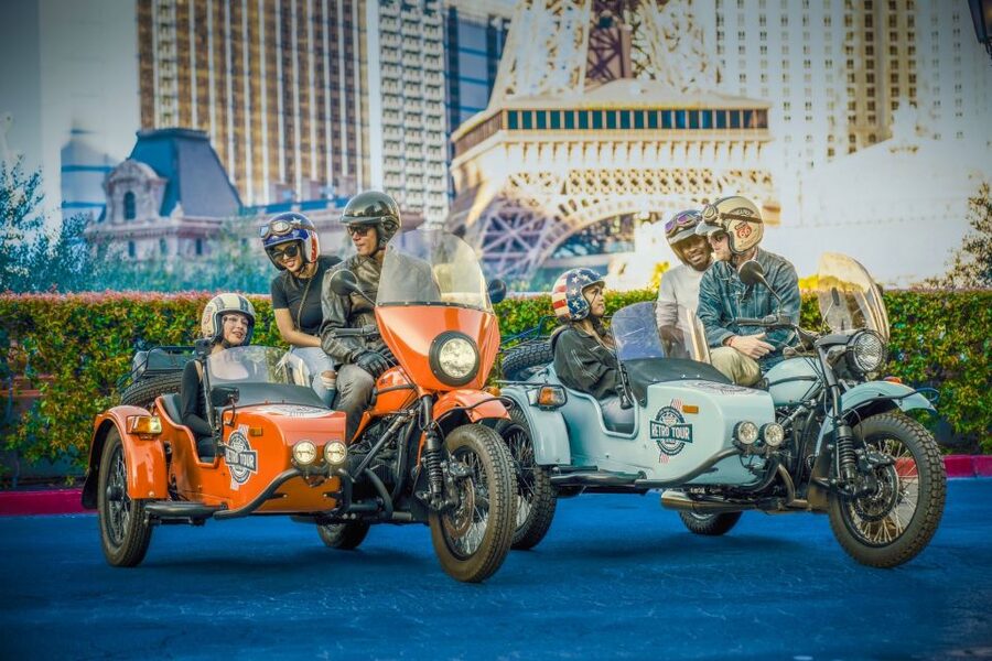 Las Vegas: Private Sidecar Motorcycle Tour of Vegas Strip - Starting at the 1959 Welcome to Las Vegas sign