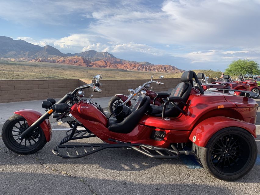 Las Vegas: Red Rock Canyon and Las Vegas Strip Trike Tour - Getting comfortable on the automatic trike