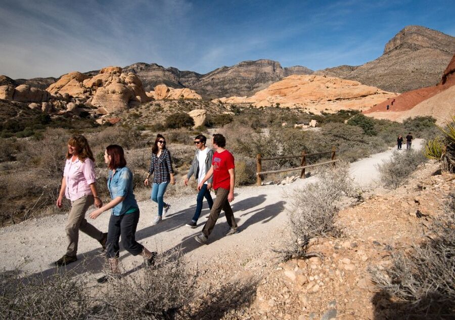 Las Vegas: Red Rock Canyon in an Adventure Tour Trekker - Why Red Rock Canyon makes a smart half-day escape