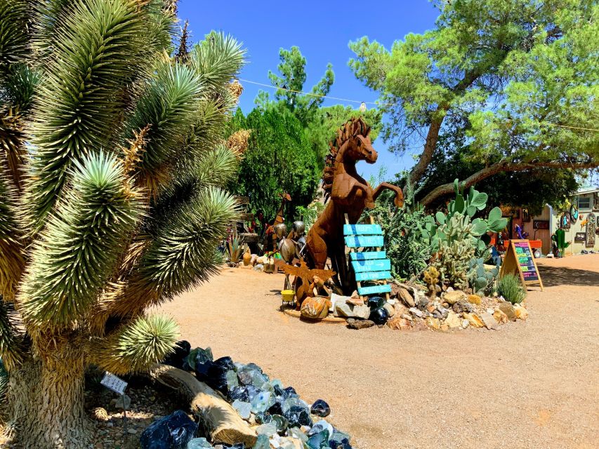 Las Vegas: Red Rock Canyon & Whimsical Cactus Joe's + Lunch - Should you book it?