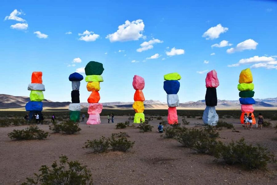 Las Vegas: Seven Magic Mountains Desert Tour - The Drive Shows You Another Nevada