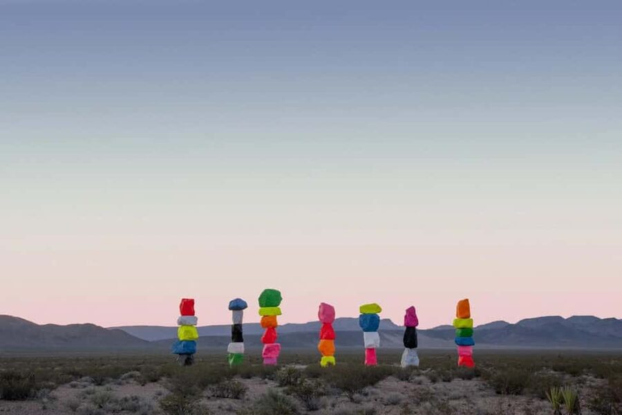 Las Vegas: Seven Magic Mountains Desert Tour - One Hour Among the Painted Boulders