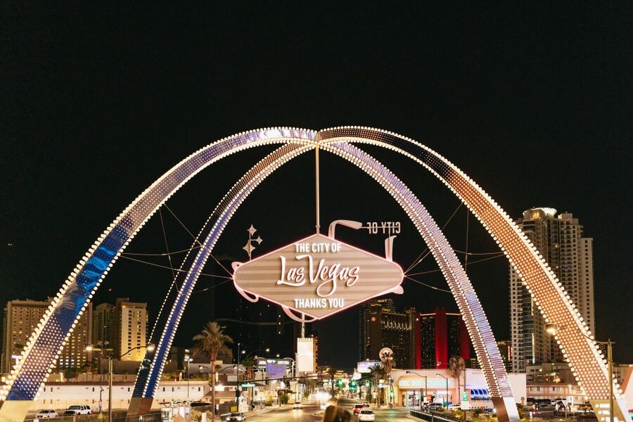 Las Vegas: Sightseeing Night Tour by Open-top Bus - Who should book this Las Vegas night tour?