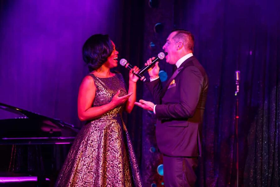 Las Vegas: Sinatra Live! - Tribute to Frank Sinatra - What Michael Sinatra performs in 70 minutes