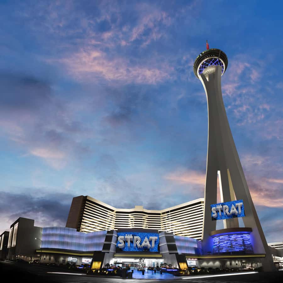 Las Vegas: STRAT Tower Observation Deck Ticket - The fast ride to the upper floors