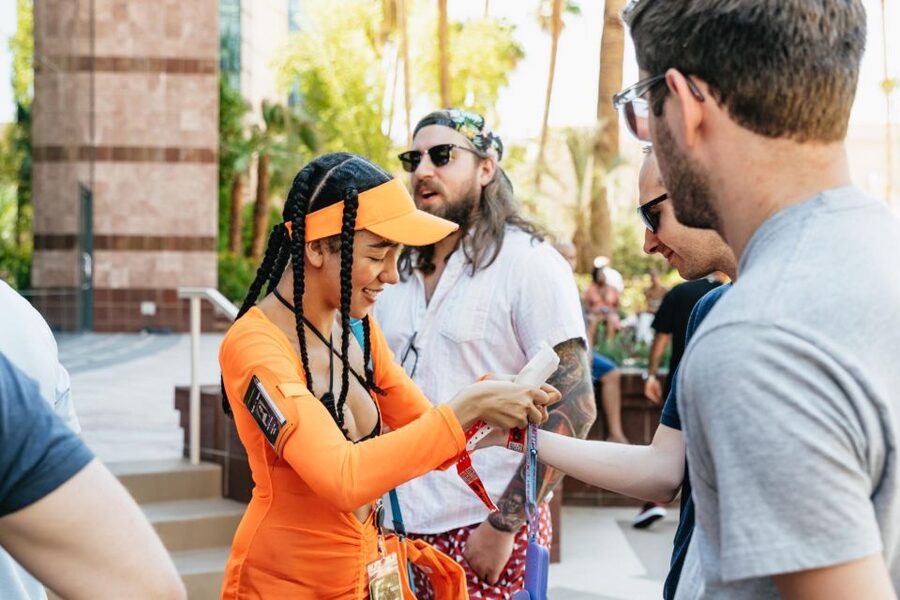 Las Vegas Strip: 3-Stop Pool Party Crawl with Party Bus - The party bus is the social center