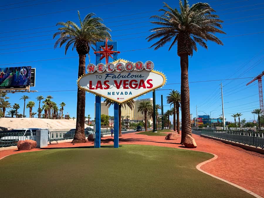 Las Vegas Strip: 90-Minute Sightseeing Tour with Photo Stops - The Sphere photo stop, 10 minutes