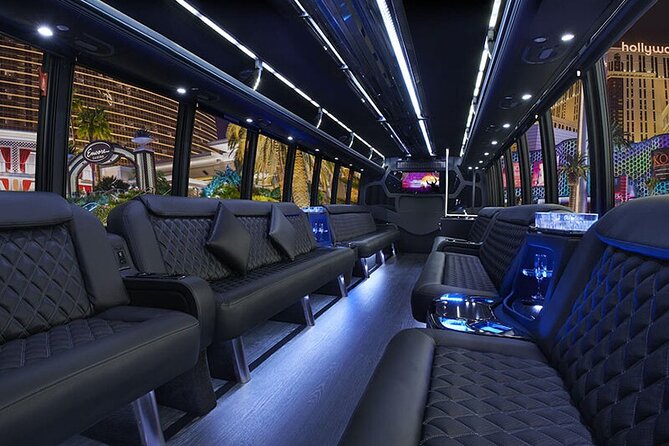 Las Vegas Strip at night like a Star with champagne by luxury limo - 3 or 5 hrs - Art installations and the option to include Downtown