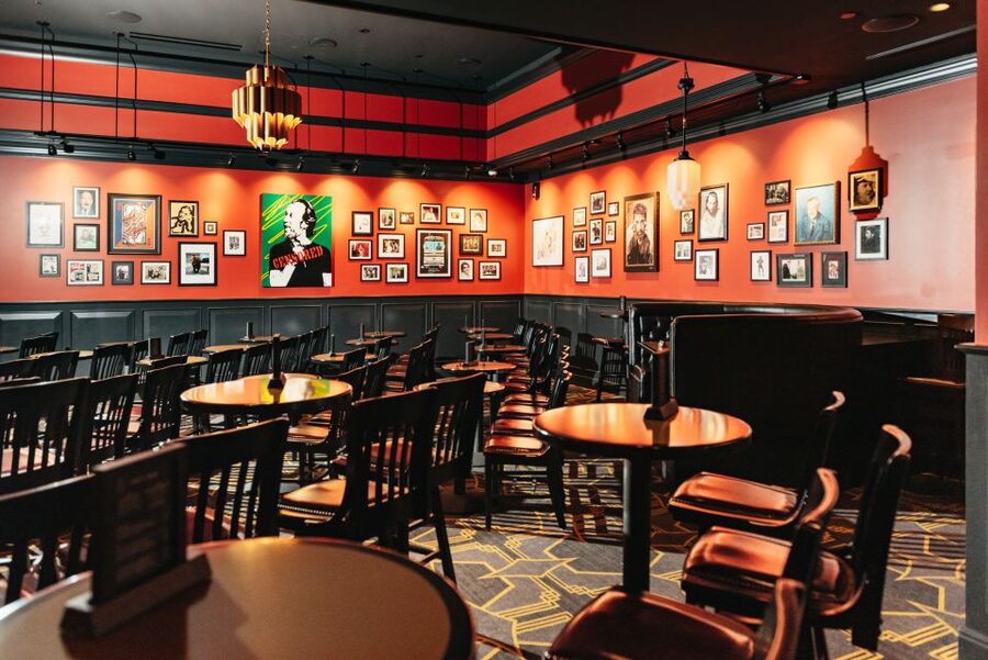 Las Vegas Strip: Brad Garrett’s Comedy Club at MGM Grand - Finding the club inside MGM Grand