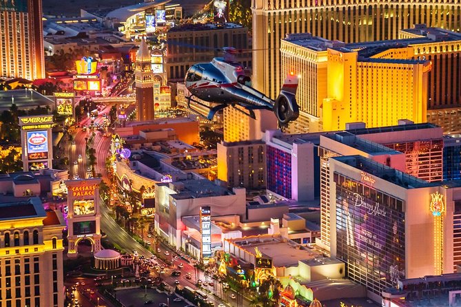 Las Vegas Strip Helicopter Night Flight - Seeing Las Vegas from the sky at night