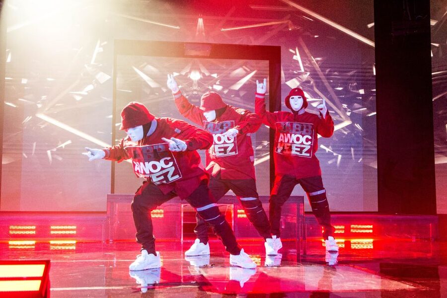 Las Vegas Strip: Jabbawockeez at MGM Grand - What the performance puts in front of you