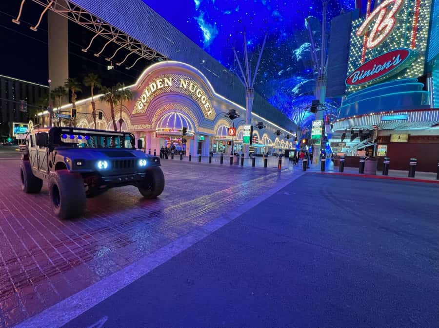 Las Vegas Strip Sightseeing Tour in a Military Hummer - The guides and the feel of a small-group ride