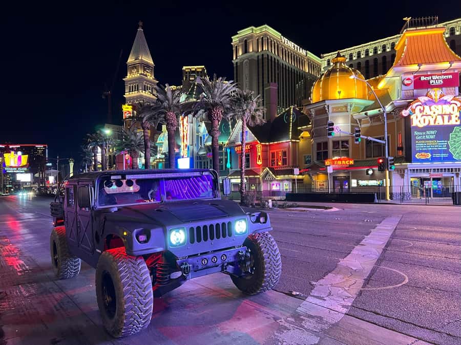 Las Vegas Strip Sightseeing Tour in a Military Hummer - A compact route through old and new Las Vegas