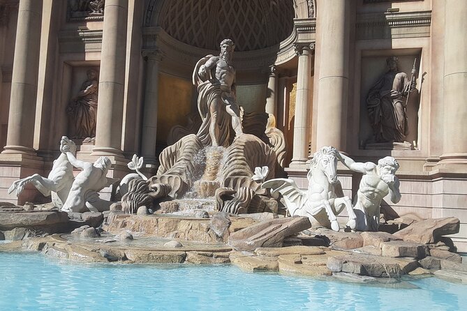 Las Vegas Strip Walking Tour - Caesars Palace connects old and new Las Vegas