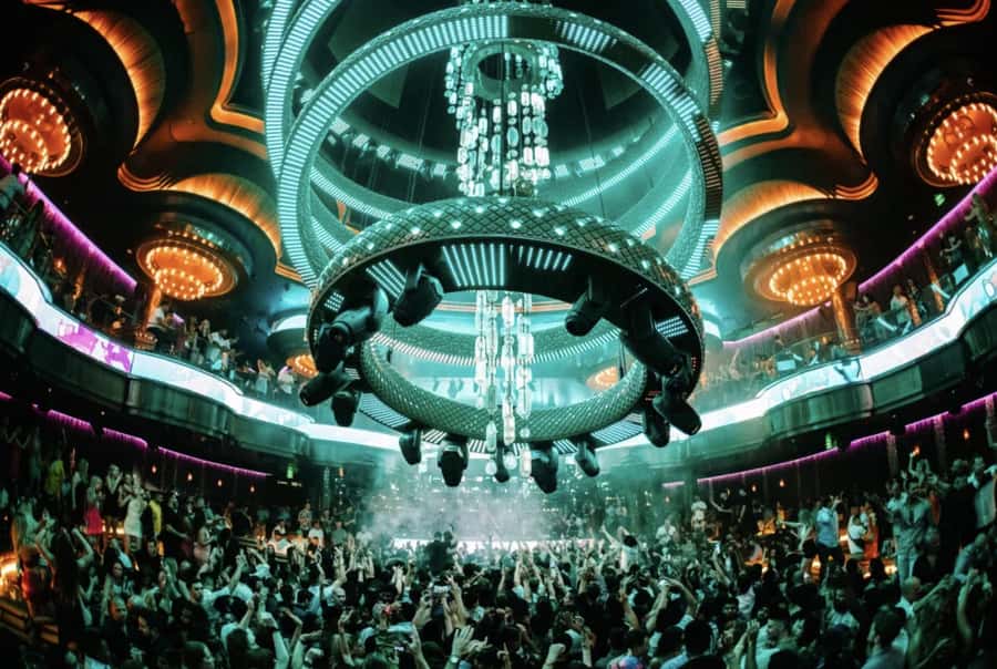 Las Vegas: VIP Club Crawl with Party Bus and Drinks - The First Club Stop and Drink Specials
