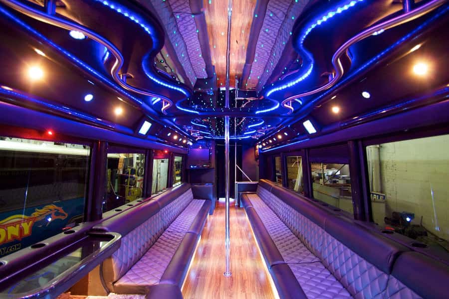 Las Vegas: VIP Club Crawl with Party Bus and Drinks - Riding the Party Bus Along Las Vegas Boulevard