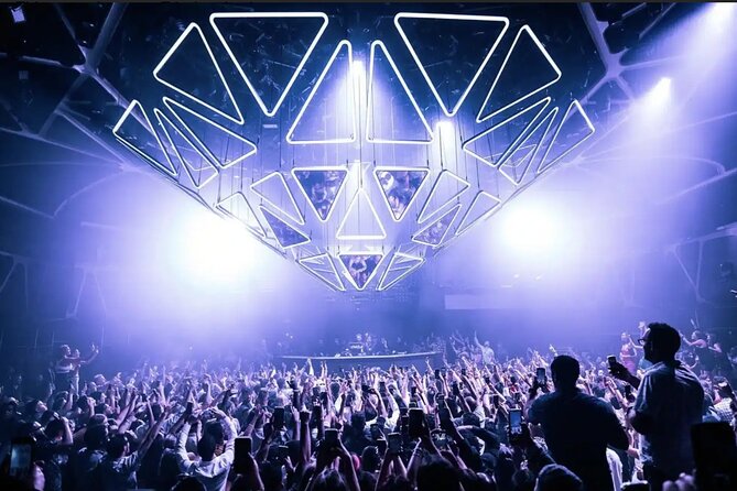 Las Vegas: VIP Club Crawl with Party Bus, Express Entry & Drinks - Why this Las Vegas crawl is easier than going club by club