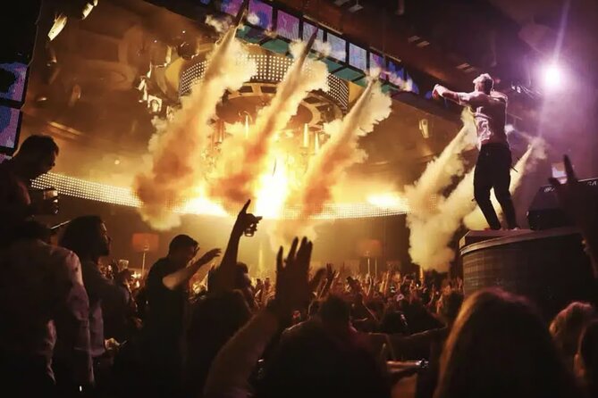 Las Vegas: VIP Club Crawl with Party Bus, Express Entry & Drinks - A good fit for social visitors, less so for independent club hoppers