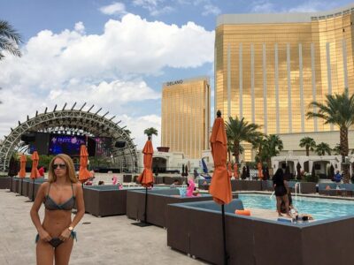 Las Vegas VIP Pool Party Tour