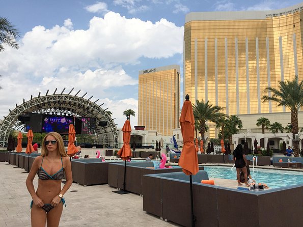 Las Vegas VIP Pool Party Tour - The Limo Party Bus Is the Tour’s Main Social Event