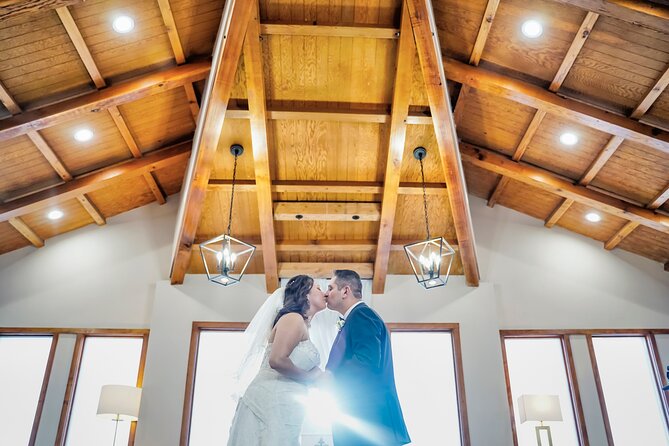 Las Vegas Wedding at The Little Vegas Chapel including Limousine Transportation - Key details to know before booking