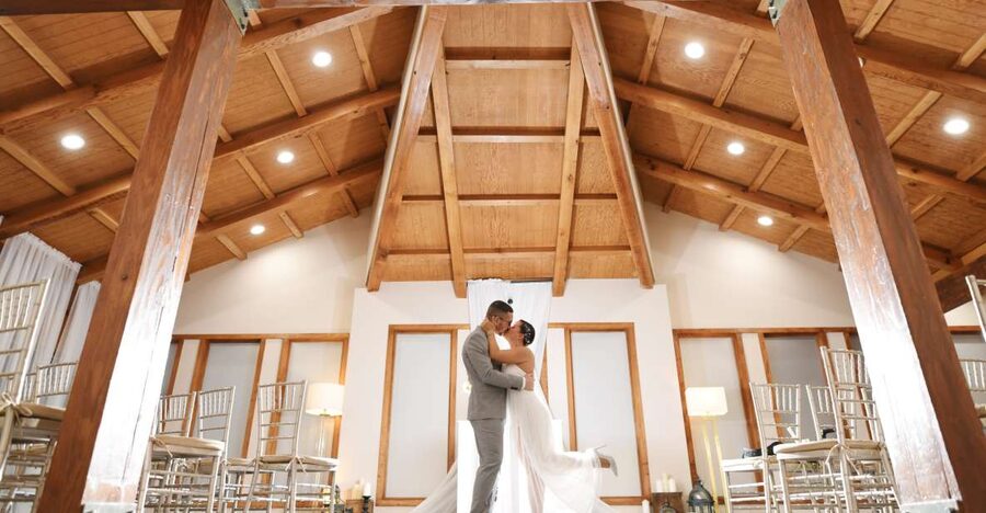 Las Vegas Wedding with Limousine Transportation - What happens during the two-hour experience