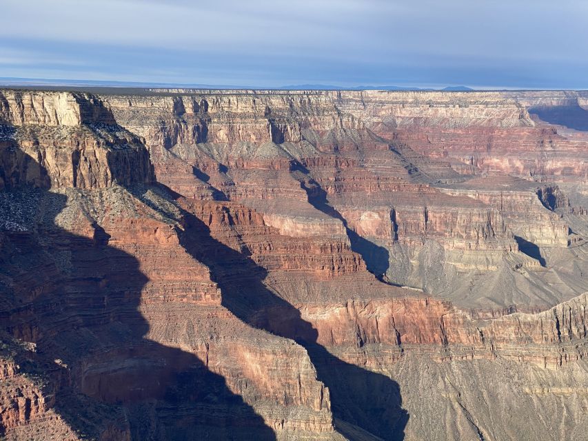 Las Vegas/Williams/Tusayan/Grand Canyon: One-Way Shuttle - The four-hour ride through northern Arizona