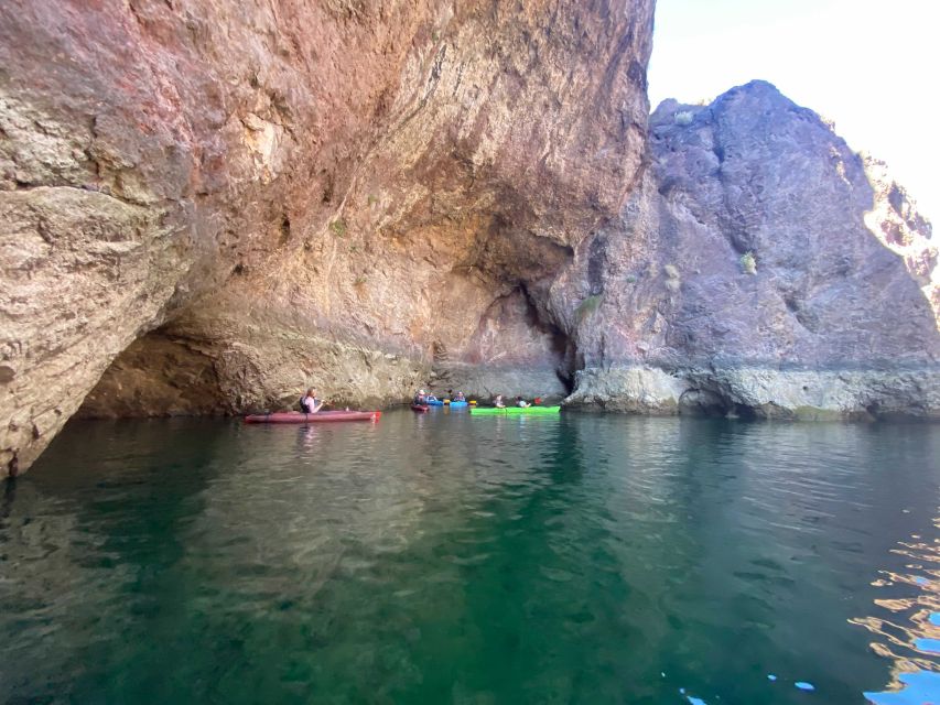 Las Vegas: Willow Beach Kayaking Tour - A Guide Makes the Kayaking Easier