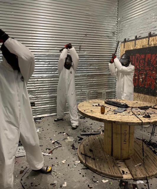 Las Vegas: Wreck Room Experience - What happens during the 30-minute wreck room session