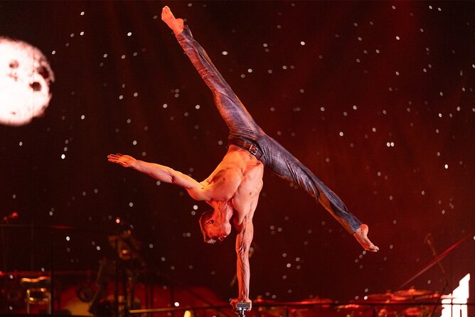 Mad Apple by Cirque du Soleil at New York New York Hotel and Casino - The acrobatics and physical acts