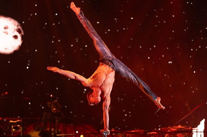 Mad Apple by Cirque du Soleil at New York New York Hotel and Casino - Comedy, dancing, and the live band