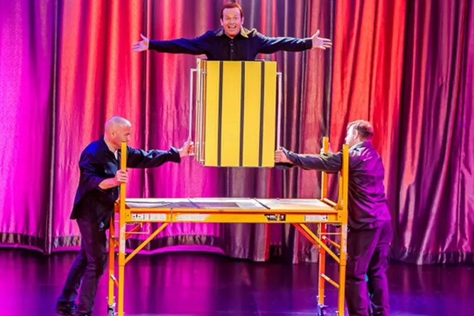 Nathan Burton Comedy Magic - What happens inside the Nathan Burton Theater