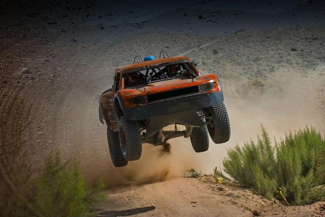 Off-Road Racing: 10 Laps - Learning the course one corner at a time